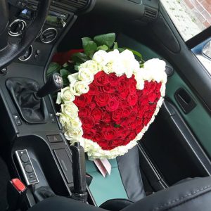 Букет 101 роза в форме сердца в Мариуполе фото