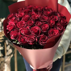 51 красная роза в Мариуполе фото