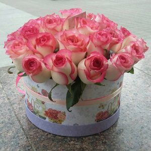 21 роза Джумилия в коробке в Мариуполе фото